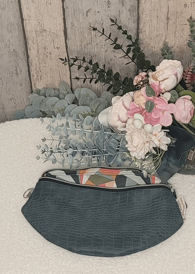 Sac banane simili cuir python vert anglais